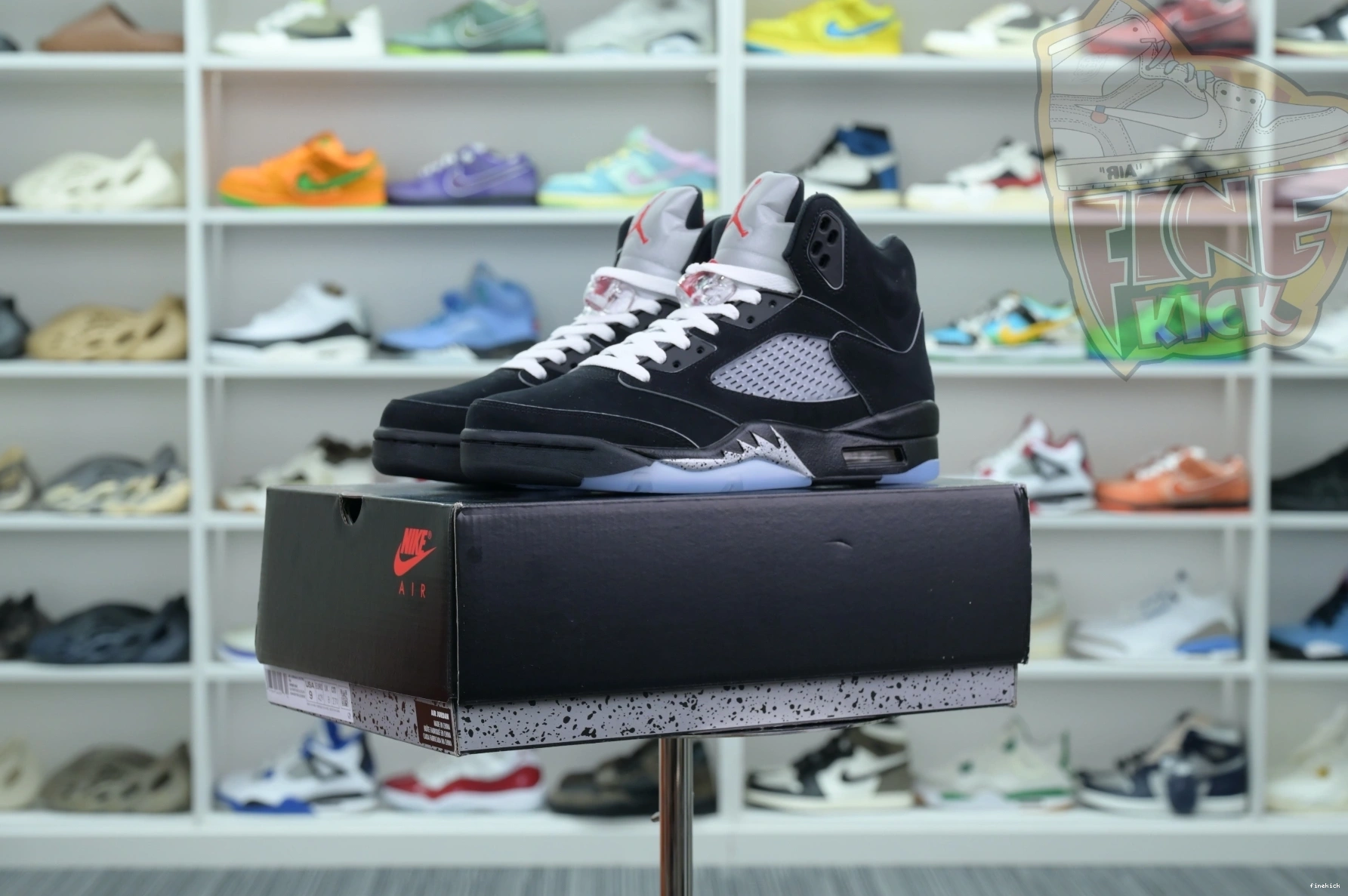 Jordan REIMAGINED” Air METALLIC 5“BLACK Jordan 0708